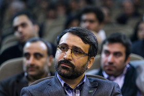 دبیر جشنواره‌ی فیلم شهر حکم گرفت